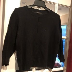 Olivaceous sweater
